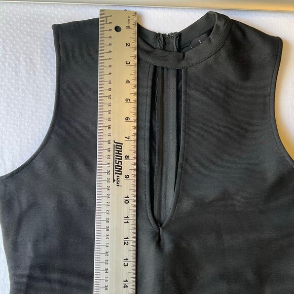 Love J Women Mini Dress size M Sleeveless Deep Cut Sexy Simple Solid Black NWT - Picture 6 of 10